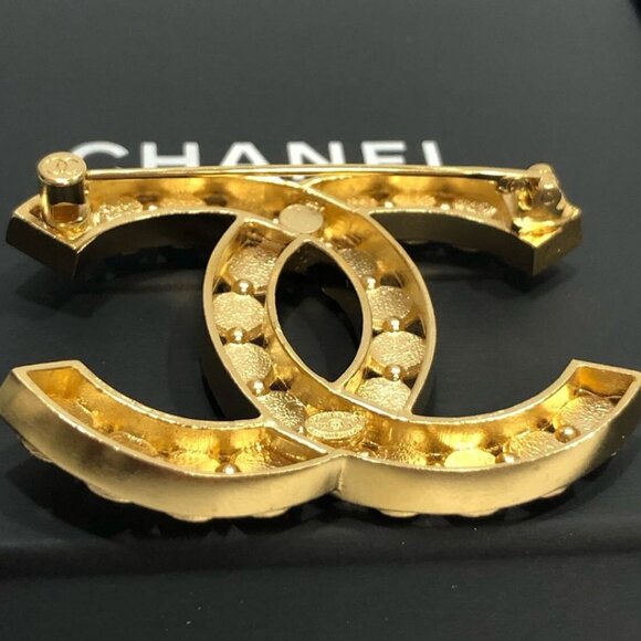CHANEL CC Logo Rhinestone Brooch Gold Tone Pin - Picture 10 of 10
